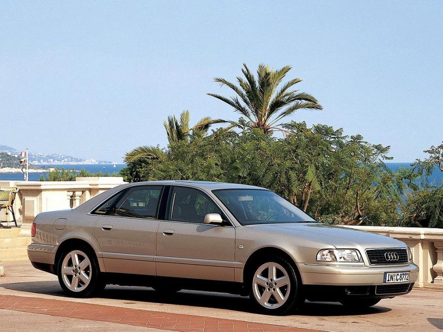  Audi A8 4.2 Quattro (D2) 1999 года  (фото 11 из 13)